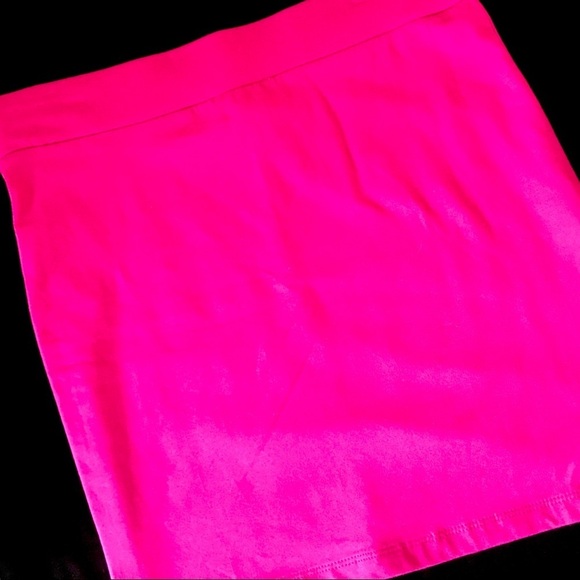 Forever 21 Dresses & Skirts - 💙 5 for $25 - Forever 21 Pink Stretchy Mini Skirt